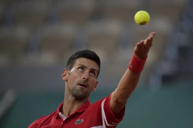 RIVALI U STRAHU: Đoković poslao jasnu poruku NADALU I FEDERERU!