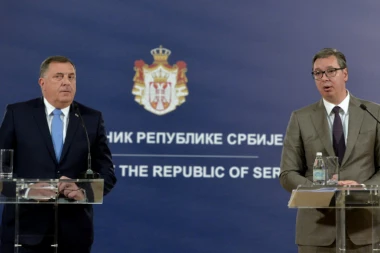 SKANDAL NA KONFERENCIJI! Novinar iz BiH provocirao Dodika i Vučića pominjanjem genocida i Mladića, MILE ŽESTOKO UZVRATIO!