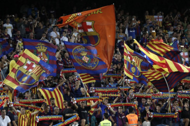 Katalonci dotakli dno: Barselona iznajmljuje termine za svadbe i fudbal, a dugovi preko MILIJARDU evra!