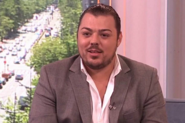 POLICIJA GA PRIVELA ZBOG DIVLJANJA PO PUTU, A SADA GA SVE STIGLO: Sloba Vasić otkrio sve detalje privođenja!