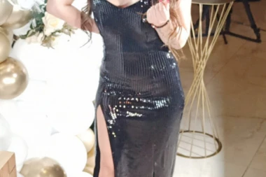 MLADENOVIĆKA NA ŽURCI PONAPIJALA GOSTE:  Lazić se odvalio od alkohola!