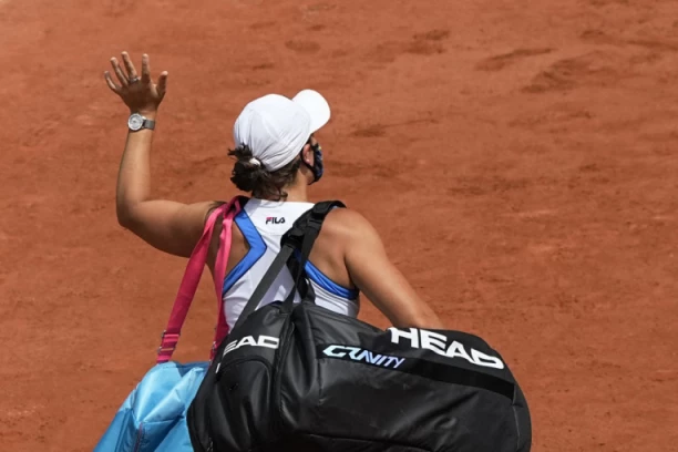 KAKAV PREOKRET: Nedavno je rekla ZBOGOM, a zatim nastavila sa OSVAJANJEM turnira!