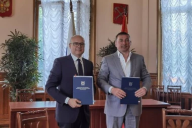 Vučević: GRAD NOVI SAD I ADMINISTRACIJA PETROGRADSKOG REJONA SANKT-PETERBURGA POTPISALI SPORAZUM O SARADNJI