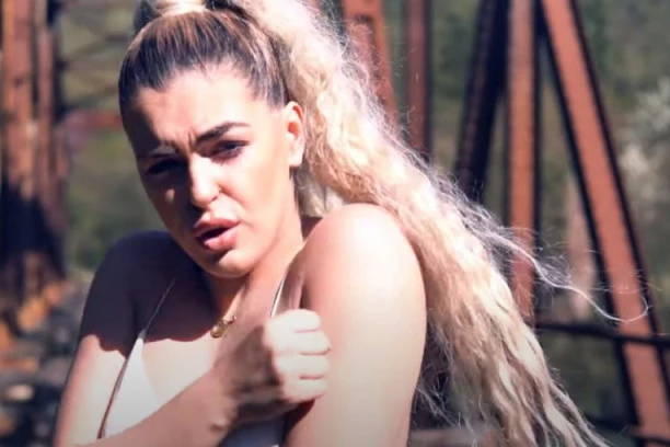 BIVŠA UČESNICA ZADRUGE IZGUBILA MAJKU, A SADA JE URADILA NEŠTO POTPUNO NEVEROVATNO: Ovaj GEST će svi pamtiti!