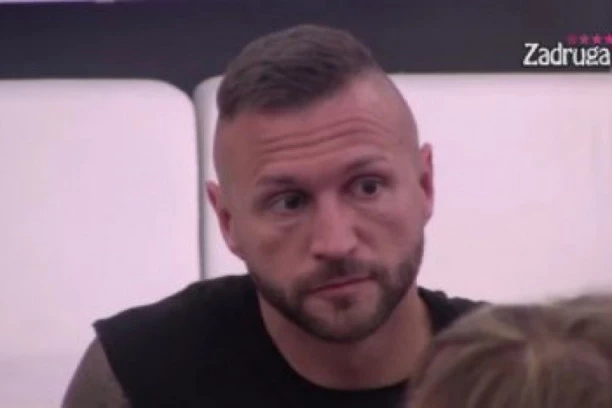 ŠA INSISTIRA DA IDE NA POLIGRAF: U njemu je nakon svega proradio inat i ŽELI DA IZNESE INTIMNE DETALJE SA TAROM?!