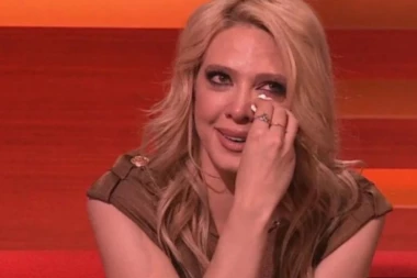 RASPLAKALA SE PRED MILIONIMA, EMISIJA MOMENTALNO ZAUSTAVLJENA: Milica Todorović grca u suzama zbog puštenog snimka!