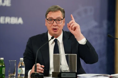 VUČIĆ O STEFANOVIĆEVOJ OSTAVCI: Odbori mi rekli "mi smo protiv tvog mišljenja, nastavi da vodiš stranku do skupštine"