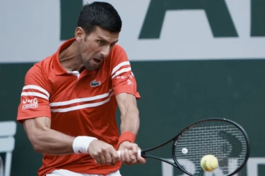 NADMOĆNI NOVAK: Nastavio ČISTKU na Rolan Garosu i postavio REKORD!
