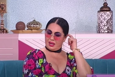 SVAČIJA SAM BILA, SAMO NE SVOJA: Zlata PETROVIĆ progovorila o osećanjima, UKLJUČILE se koleginice pa poslale JAKU PORUKU!