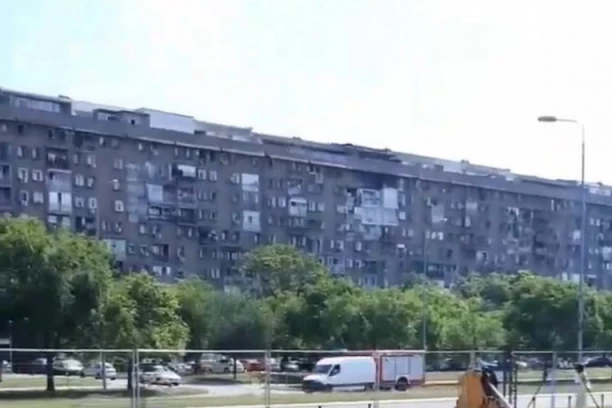 ŽENA KOJA JE IZBOLA KOMŠIJE NA NOVOM BEOGRADU RANIJE POKUŠALA DA ZAPALI ZGRADU: Šta će na kraju biti sa njom?