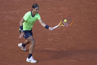 NADAL UBEDLJIVIJI OD ĐOKOVIĆA: Mladi Italijan NOVA ŽRTVA Španca na Rolan Garosu!