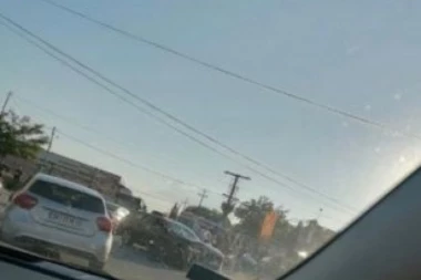 SUDAR KOD LEDINA: Momak i devojka sleteli sa motora nakon udesa, mladić teško povređen