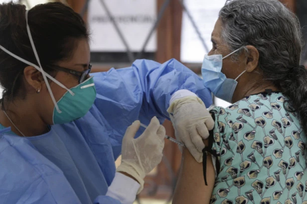 RUSIJA NEĆE KAŽNJAVATI ONE KOJI NE ŽELE  DA SE VAKCINIŠU