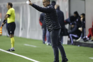 SMEJURIJA KAKVA SE NE PAMTI: Superligaš PROMOVISAO novog trenera, pa ga SMENIO posle SAT VREMENA!