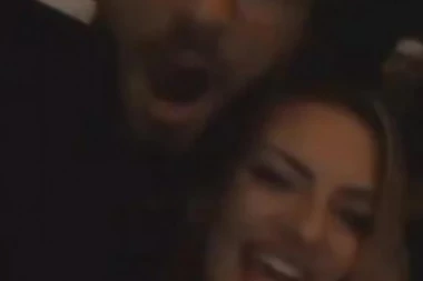 (FOTO) KAKVO PONIŽENJE ZA ŠA: Tara Simov se UVIJALA U KRILU bivšem zadrugaru, on BRUTALNO PROZVAO Nenada za OTPLAĆENI DUG!