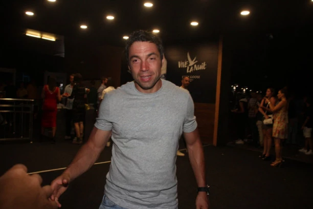 TRAŽI SE HITNO HAPŠENJE ŽARKA LAZIĆA: Otkriven niz malverzacija, TEŠKA PREVARA, OVO JE DNO DNA?!