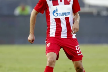 PRAVO NIOTKUDA! DVOGODIŠNJI UGOVOR: Ako pristane na DUPLO manju platu, VRAĆA se Vujadin Savić!