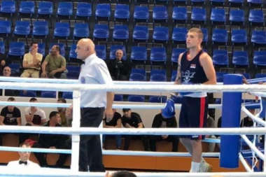 (FOTO, VIDEO) NAJBOLJI SRPSKI KRUZERAŠ NACILJAO ŠAMPIONSKI TROFEJ: Nova pobeda Ražnatovića, sa Somborom juri titulu!