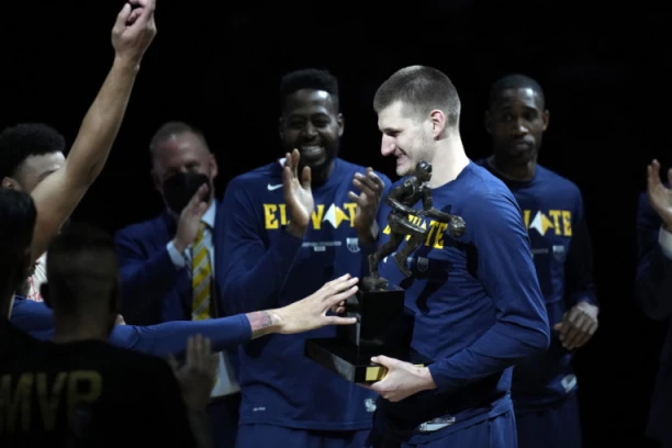 BRAVO, MAJSTORE! JOKIĆU NOVA MVP TITULA! Nikola TREĆI PUT NAJKORISNIJI igrač u NBA ligi!