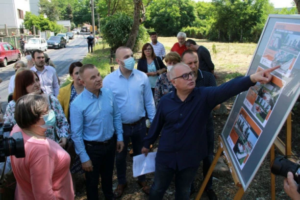 (FOTO) Vesić: Zajedno sa građanima uređujemo Beograd!