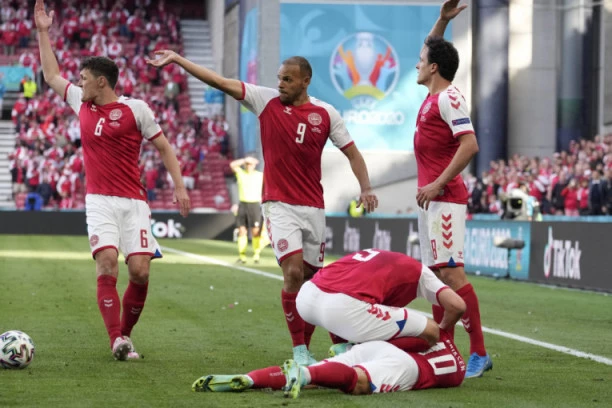 DR MILJKO RISTIĆ O JEZIVIM SCENAMA IZ KOPENHAGENA: Eriksenu stalo srce, VRATIĆE se na teren!