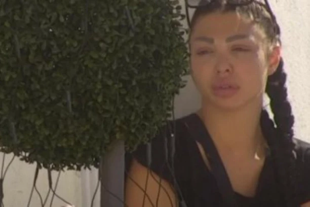 (VIDEO) MAJA DOBILA ŠAMAR REALNOSTI U LICE: Zamisli da Janjuševo dete dođe kod vas i gleda tuču i se*s!