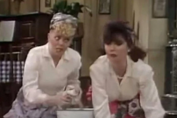 (FOTO) SRBI SU OBOŽAVALI KONOBARICU "MIMI", A NJENA DRASTIČNA PROMENA SVE JE ZAPREPASTILA:  U SEDMOJ DECENIJI ugojila se do NEPREPOZNATLJIVOSTI!