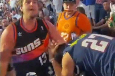 (VIDEO) DOK JE JOKIĆ SLAVIO TITULU, SKANDAL NA TRIBINAMA: Žestoka MAKLJAŽA i sramna slika iz Denvera!