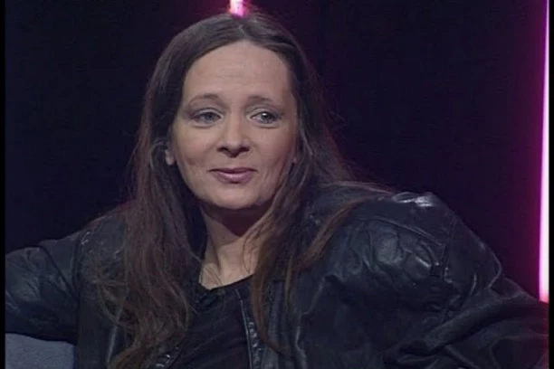 "MOLIM JE DA SE JAVI U SAN DA JE POMILUJEM, POLJUBIM, ZAGRLIM" : Majka Sonje Savić PRED SMRT otkrila istinu o slavnoj glumici!