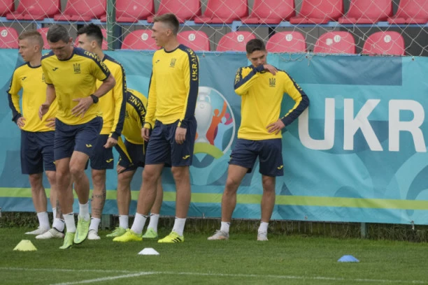 DOK NAS NEMA NA PRVENSTVU, PADAJU REKORDI: Ukrajinci izjednačili NESLAVNI REZULTAT naše selekcije!