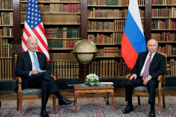 BAJDEN SPREMAN NA RAZGOVOR S PUTINOM: Američki predsednik naveo samo jedan uslov