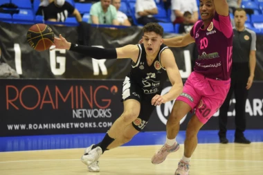 CENTAR POTPISAO: Veliko pojačanje za vicešampiona Srbije