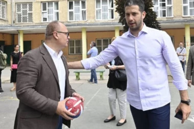 VESIĆ: U 12 opština u Beogradu od septembra besplatne škole sporta