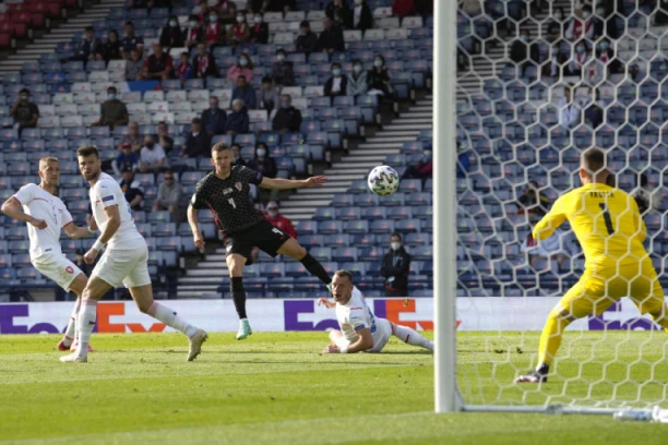 HRVATI NA IVICI ISPADANJA: Remizirali sa Češkom, u poslednjem kolu BITI ILI NE BITI