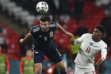 IZNENAĐENJE KAO U BEOGRADU: Hrabri Škoti uzeli BOD SRAMNIM Englezima!