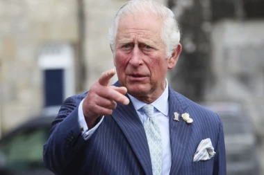 CELO OSTRVO PRIČA O OVOM SKANDALU: Kraljevska porodica uzela ogroman novac od Bin Ladenove familije?