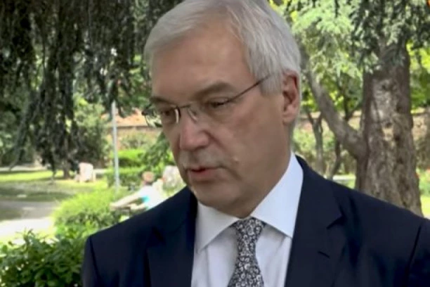 (VIDEO) GRUŠKO: Dolazi do erozije rezolucije 1244, Zapad podstiče Prištinu da sabotira mirno rešenje