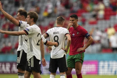 POČINJE RASPLET: Ovo su sve TABELE i RASPORED uoči poslednjeg kola grupne faze na EP