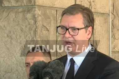 VUČIĆ O NAPADIMA OPOZICIJE I CRNE GORE: Daleko im lepa kuća!