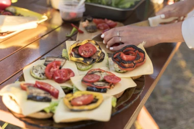 Šta da radite ako ne možete da se kontrolišete blizu hrane?
