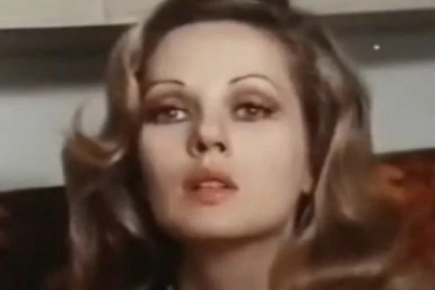 TUŽNA SUDBINA JEDNE OD NAJLEPŠIH SRPSKIH GLUMICA: Sina nije viđala godinama, a muž joj PRETVORIO ŽIVOT U PAKAO!