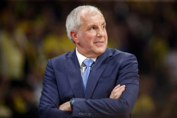 ODUŠEVLJENJE U ARENI: Partizan sa velikim pojačanjem napada Efes (FOTO)