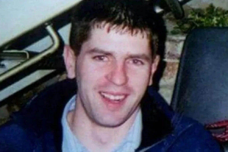 NIJE MU BILO TRAGA 17 GODINA: Porodica tražila nestalog mladića skoro dve decenije, a onda je misterija SASVIM SLUČAJNO bila rešena!