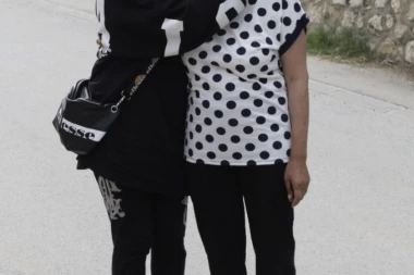 MAJKA TANJE SAVIĆ PROGOVORILA O AFERI STANIVUKOVIĆ! Jedva sam se otarasila jednog, šta će joj drugi?!