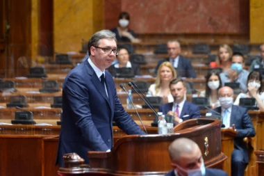 (VIDEO) VUČIĆ PREDSTAVIO IZVEŠTAJ O KiM: Nećemo dozvoliti novu OLUJU, ni novi PROGON srpskog naroda!