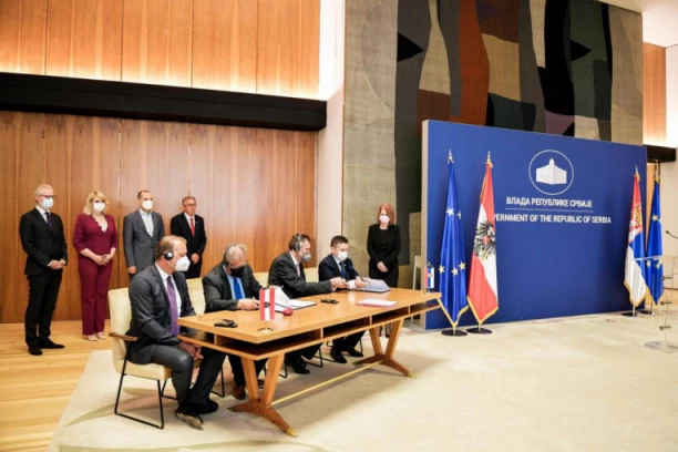 POTPISAN UGOVOR SA NAŠOM ZEMLJOM: Austrijski penzioneri od sad mogu na rehabilitaciju u Banju Koviljaču!