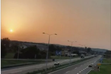 MISTERIJA NAD BEOGRADOM: Boja neba u prestonici danas je ekstremno čudna!