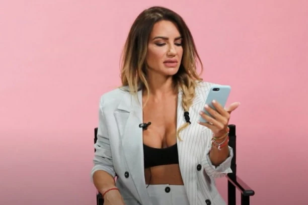 KAO DA SAM MRTVA! Sindi progovorila o gubitku starateljstva nad ćerkom: Nisam je videla TRI MESECA!