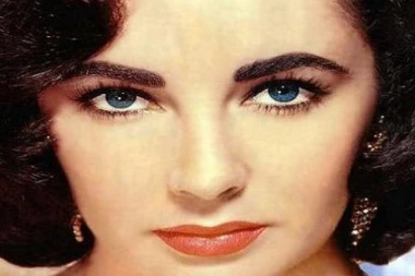 PONUDILA SE DA PRIČUVA DECU, PA OSTALA BEZ MUŽA: Prelepa glumica OTELA supruga svoje NAJBOLJE DRUGARICE i nije je SRAMOTA!