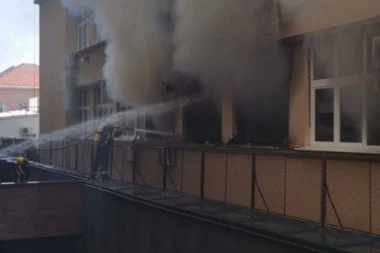 LOKALIZOVAN POŽAR U INSTITUTU ZA VETERINARSTVO: Vatrogasci na licu mesta, nema povređenih!